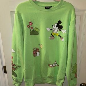 Disney Chip & Dale, Mickey, Goofy Chill Calm Picnic Fun Y2K Pullover